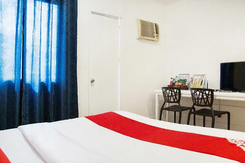 Oyo 150 Davao Airport View Hotel הפיליפינים